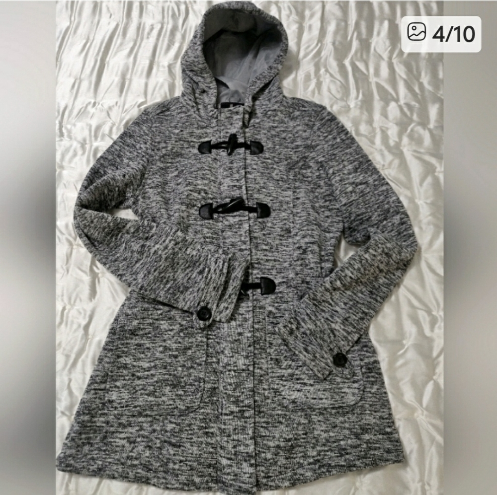 Yoki Knit Jacket. - Picture 4 of 10